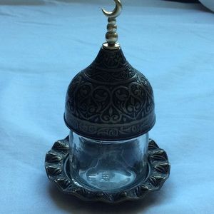 Vintage Jewlery Container Hand grooved.